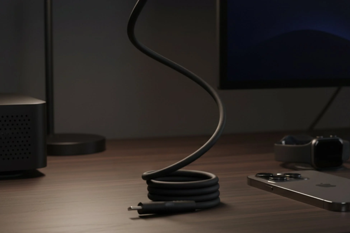Cable on desk with devices