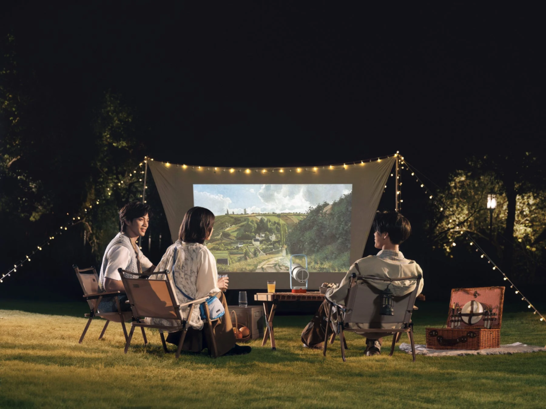 Outdoor Cinema with Nova
