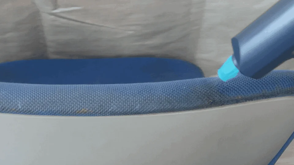 Cleaning chair edge