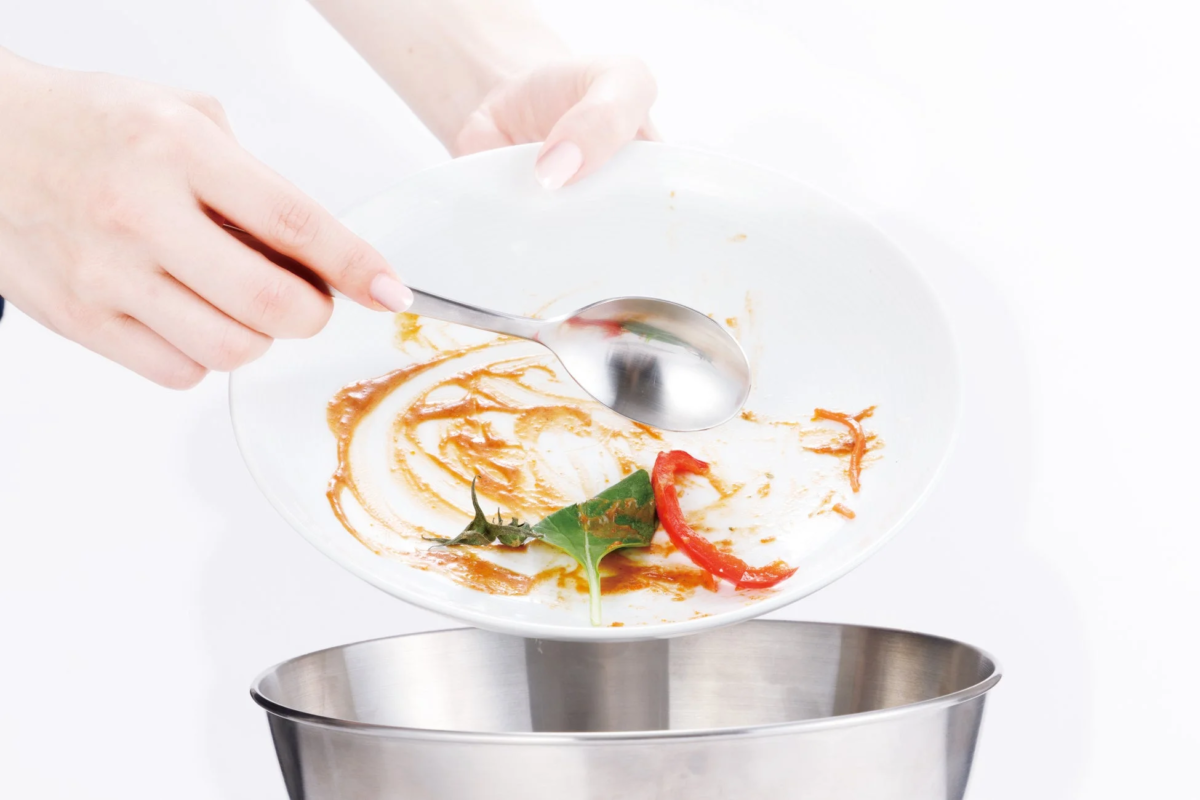 Discarding food scraps