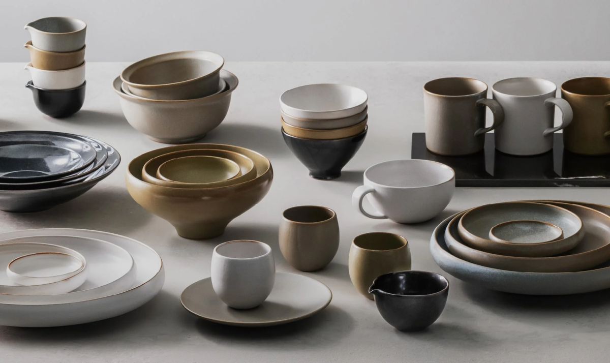 Various ceramic tableware