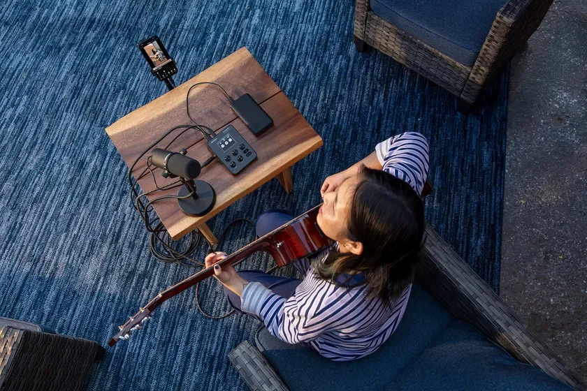 GO:MIXER STUDIO Usage Image (Solo Performance)