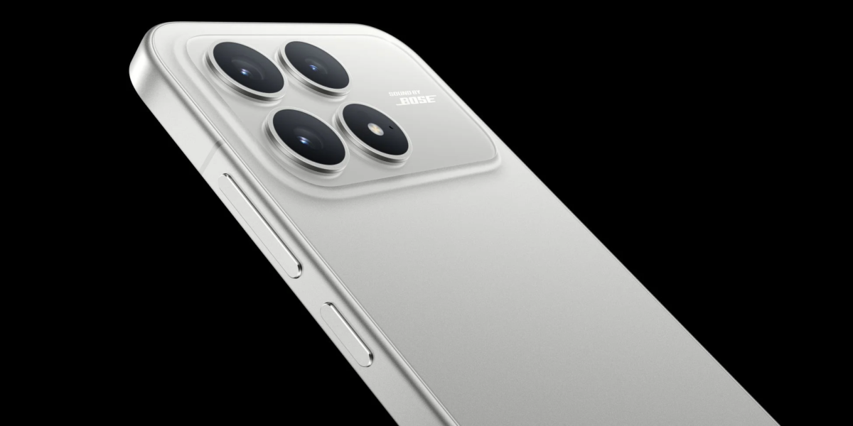 Silver smartphone背面 with a quad-camera system and "SOUND BY BOSE" logo on a black background.