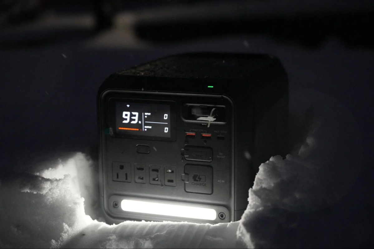 DJI Power 1000 Mini with LED light in snow