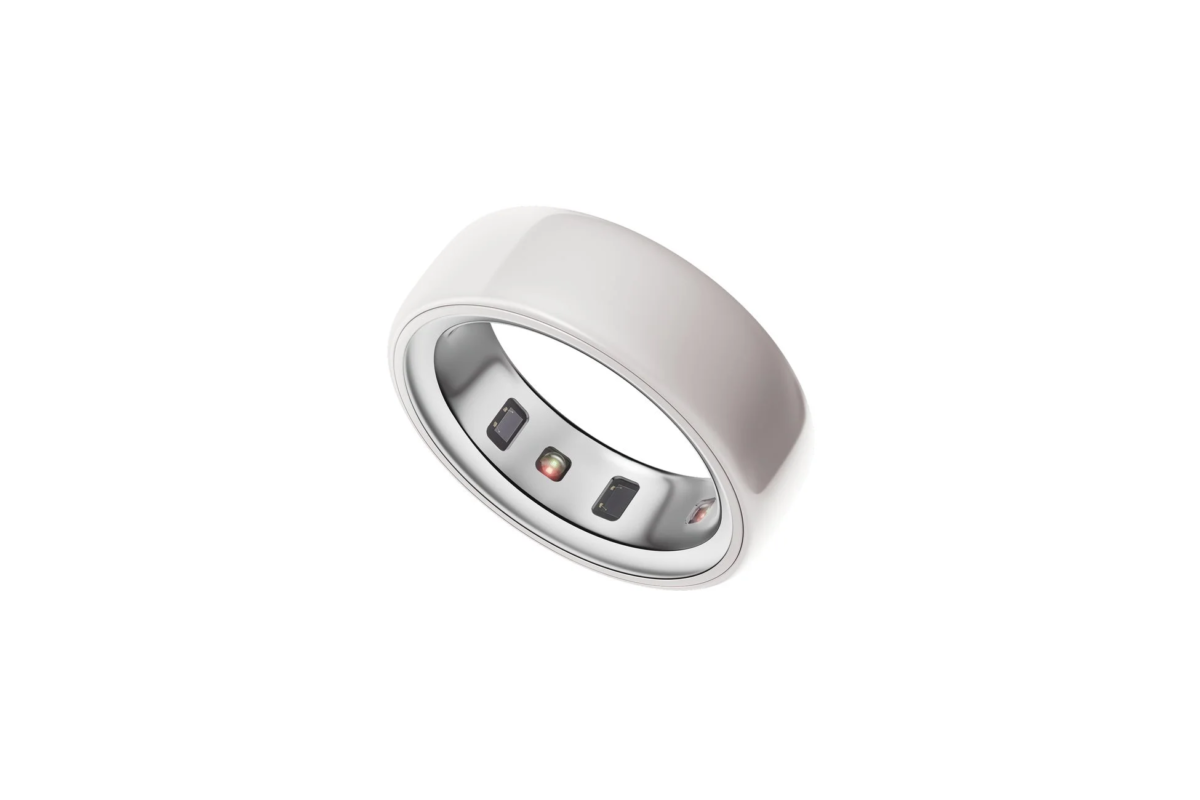 White Oura Ring 4 Ceramic with sensors