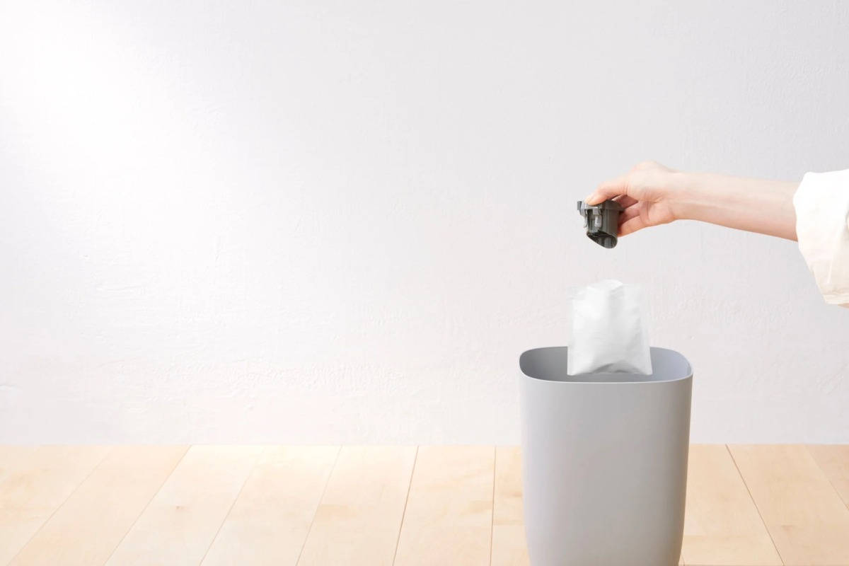 Disposing of collected dust hygienically