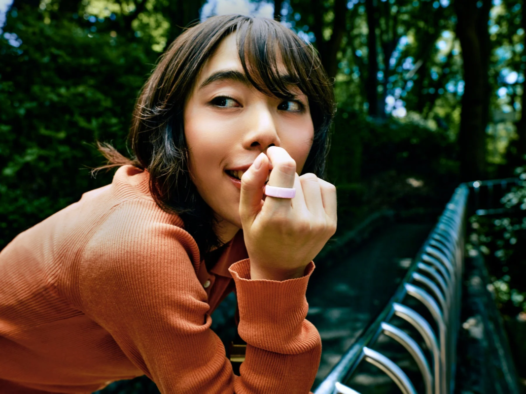 Woman wearing Oura Ring