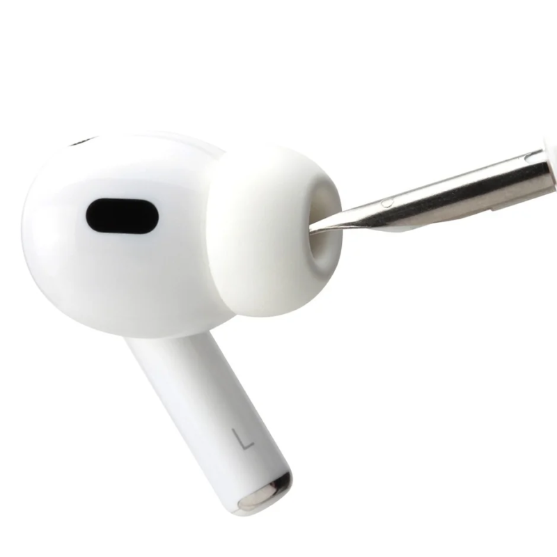 Cleaning Earphone Tip