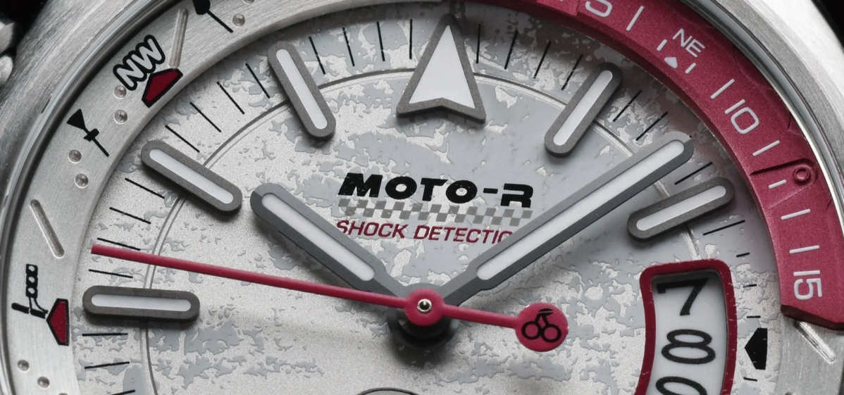 Watch dial with bar indexes and navigation marker