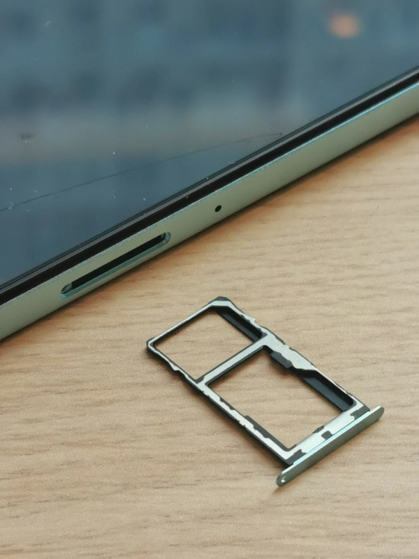 SIM tray removed from Teclast T50Mini