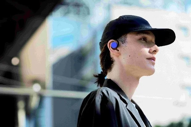 nwm GO Headphones