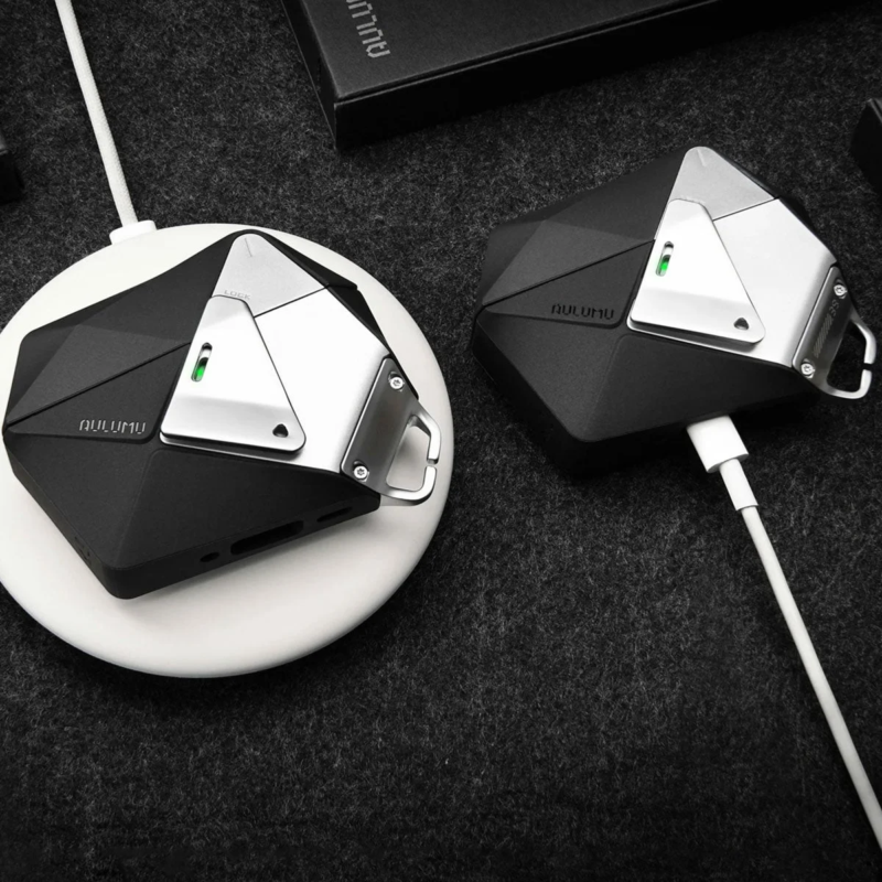 AULUMU A39 Case - Charging