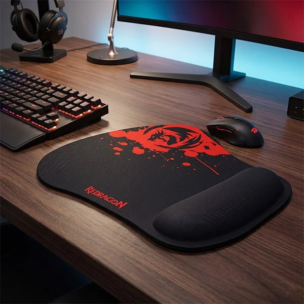 REDRAGON Gaming Desk Setup