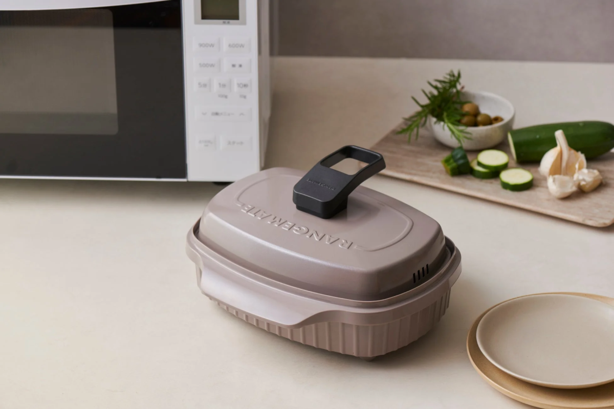 Range Mate with zucchini, garlic, herbs
