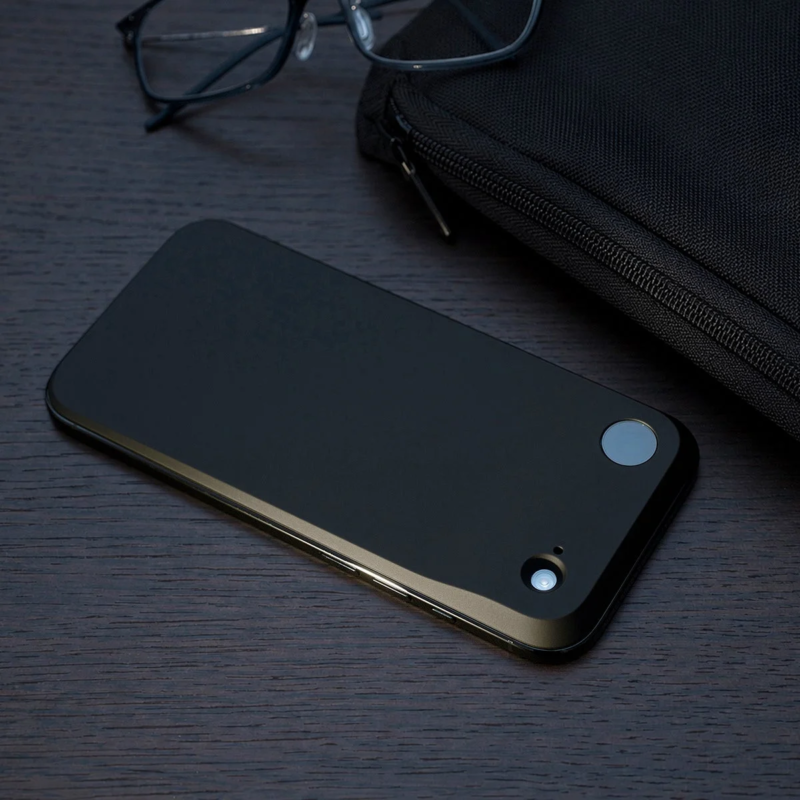 MYNUS iPhone Air BACK on desk