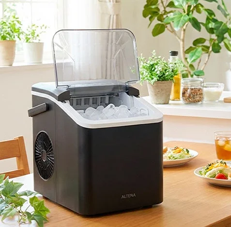 Black ice maker