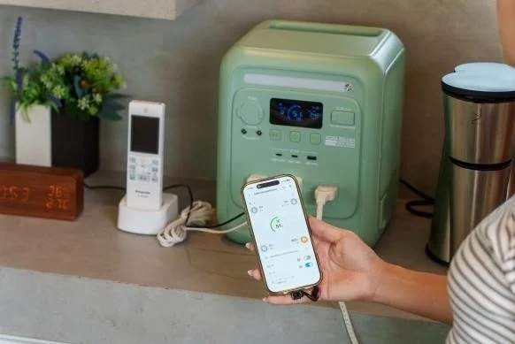 AORA 100 mini with smartphone app