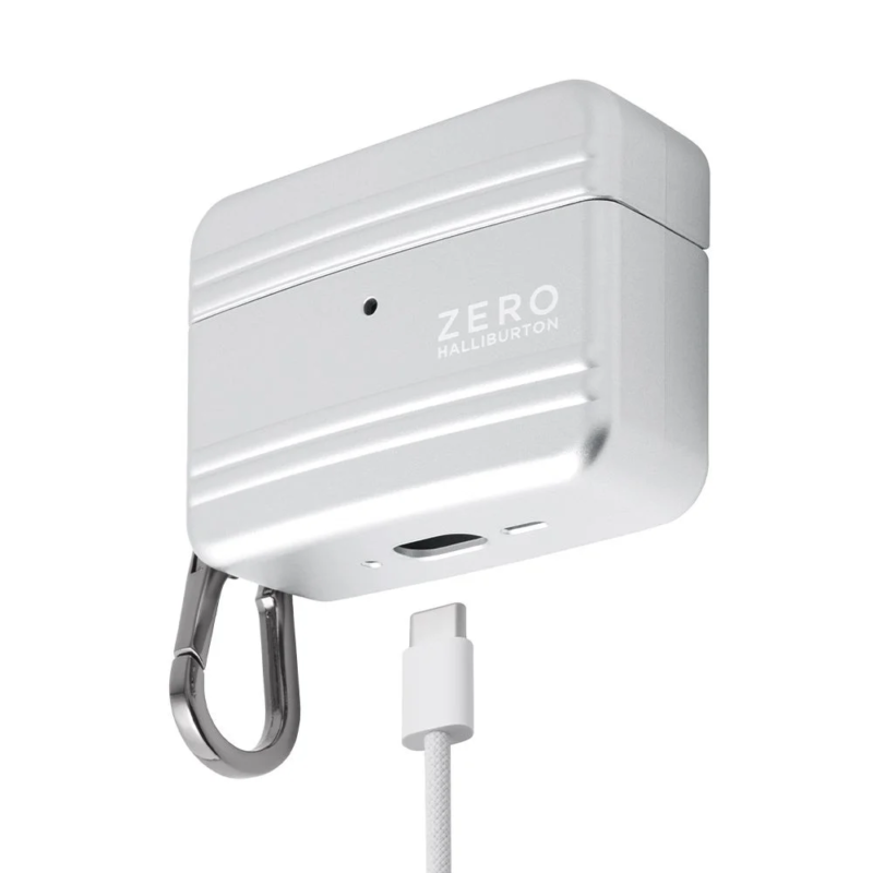 ZERO HALLIBURTON AirPods Pro 3 case charging