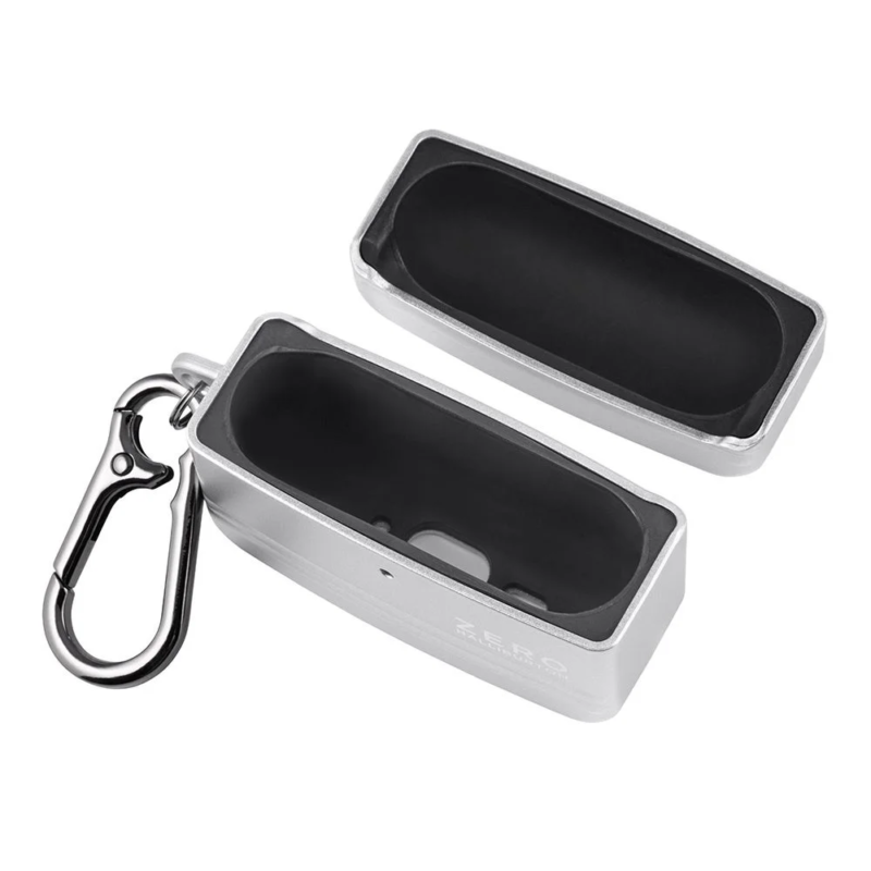ZERO HALLIBURTON AirPods Pro 3 case open