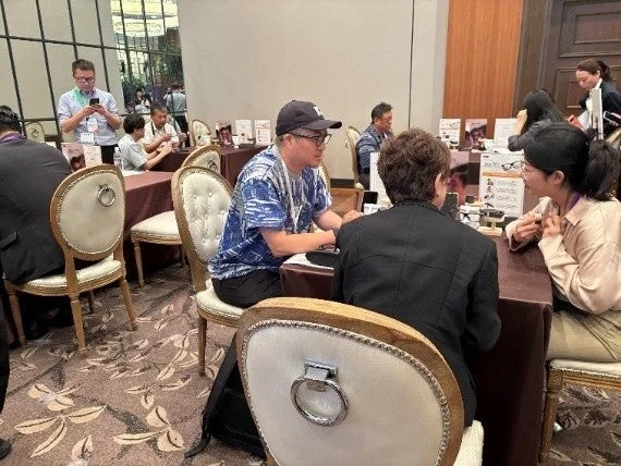 Business discussion at the event
