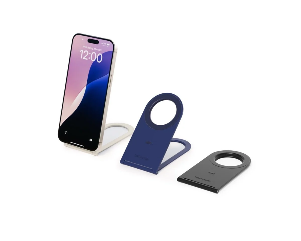 Multiple Twelve South Curve Nano stands