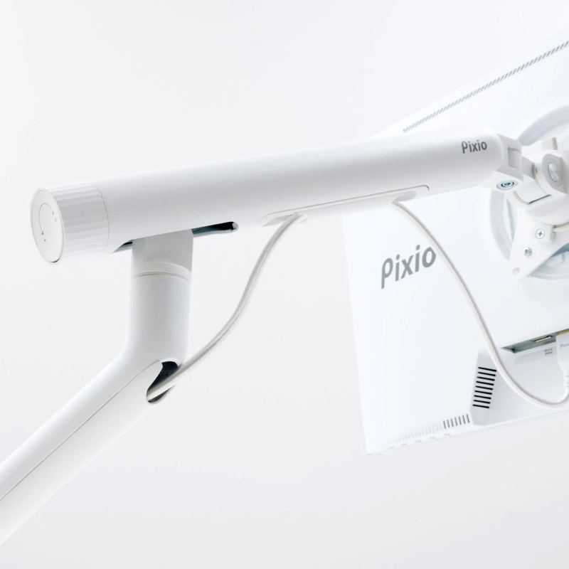 Cable management feature of Pixio PSW3S
