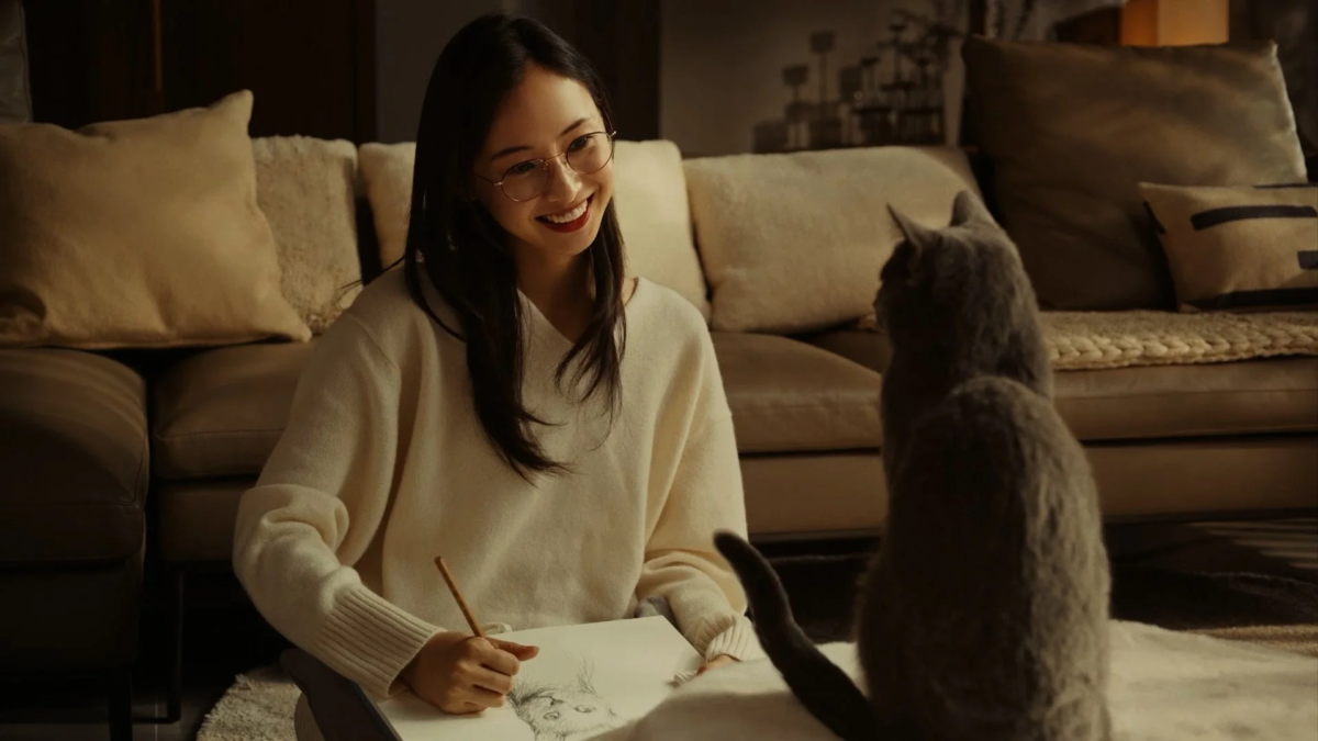 CM storyboard - woman drawing cat