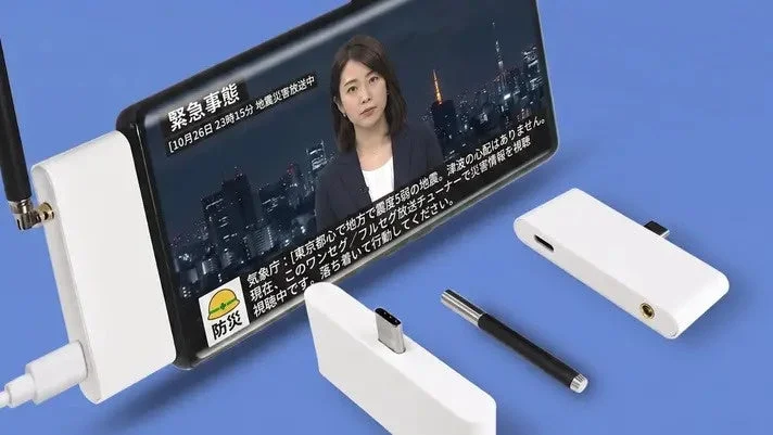 Smartphone displaying emergency broadcast
