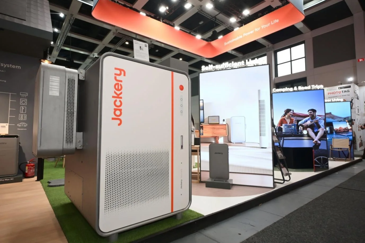 Jackery EnergyGuard Max